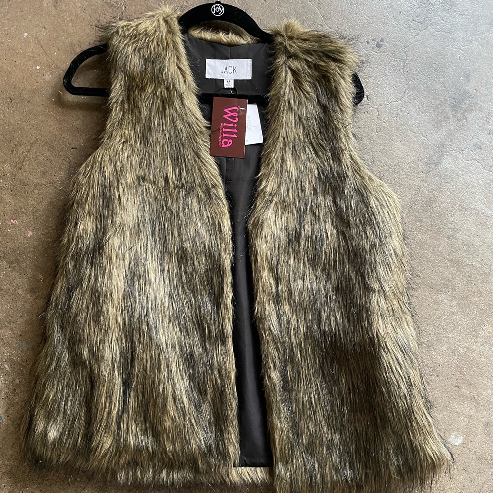 Fur vest